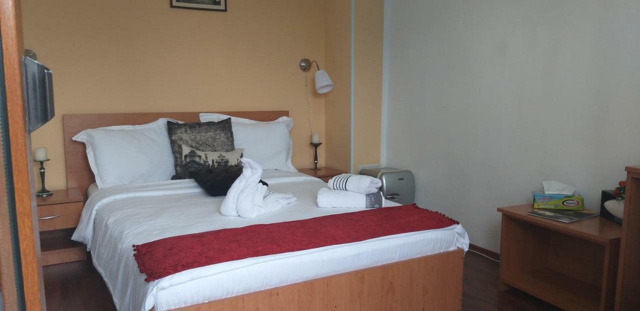 La Casa Nord Hotell Bukarest Exteriör bild